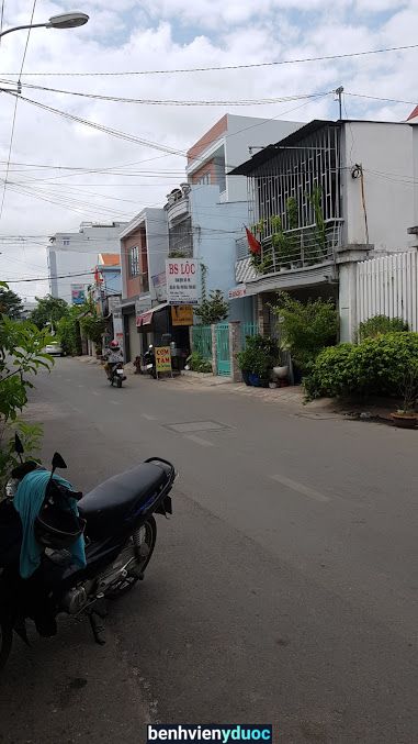 Bác sĩ Tri Lộc