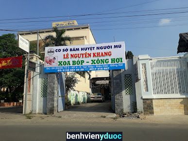 Bấm Huyệt Người Mù Lê Nguyên Khang