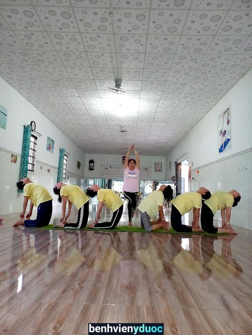 Câu Lạc Bộ Yoga Lan Chi Càng Long Trà Vinh