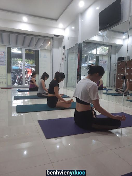 Linh Nguyễn yoga Cẩm Lệ Đà Nẵng