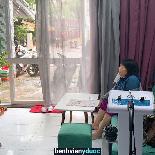 Phòng Khám Cơ Xương Khớp,Trị Liệu Thoái Hóa,Thoát Vị Đĩa Đệm,Đau Vai Gáy, Tê Bì Chân Tay - CHĂMPA CARE Tân Phú Hồ Chí Minh