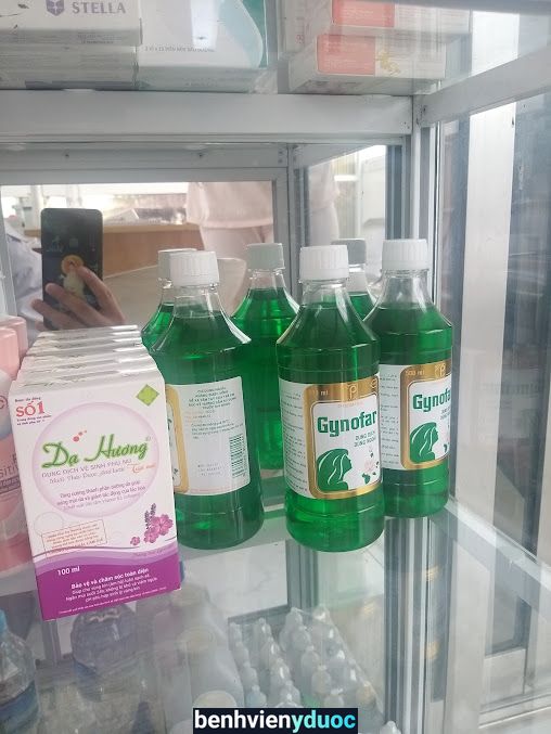 Phòng khám Sản phụ khoa, quầy thuốc Tây Hoàng Kim. Nhóm bác sĩ Bệnh viện 512 Tân Uyên Bình Dương
