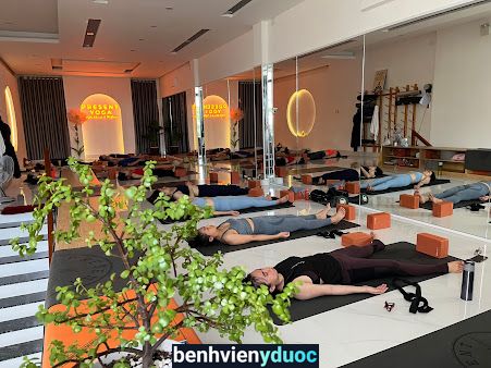 Present yoga Liên Chiểu Đà Nẵng