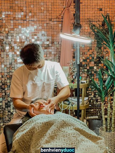 TRẦN HỒNG TRÍ .TRUNG TÂM TRỊ LIỆU CHỈNH HÌNH | TRUNG TÂM THẨM MỸ CHỈNH HÌNH CÂN MẶT LỆCH | THẨM MỸ XOÁ RÃNH CƯỜI Thủ Đức Hồ Chí Minh
