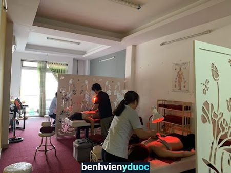 Trung Tâm Bấm Huyệt Trị Liệu Hoa Sen - Diện Chẩn Quận Bình Thạnh